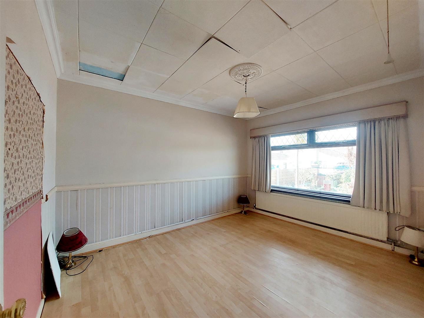 Heol Nantlais, Gorseinon, Swansea, SA4 4LS